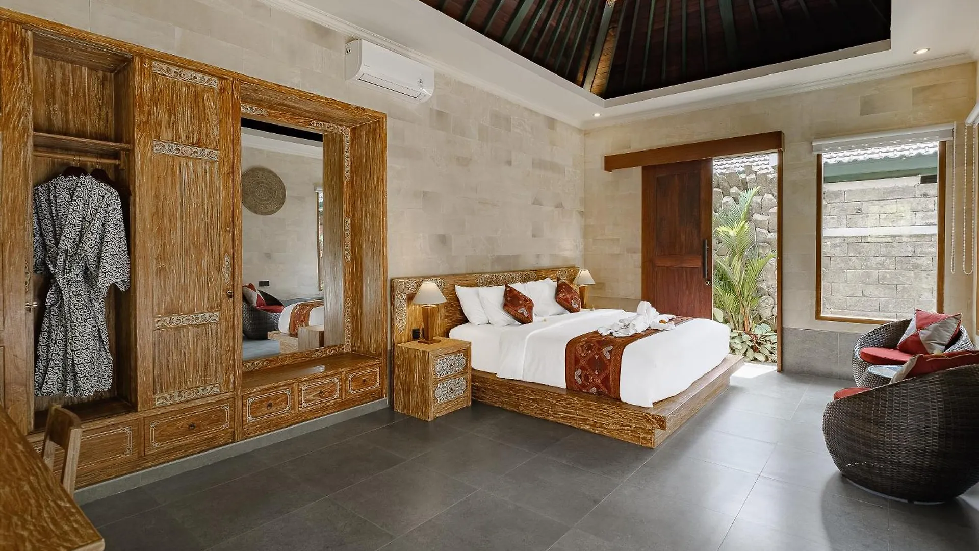 Monique Ubud Villa